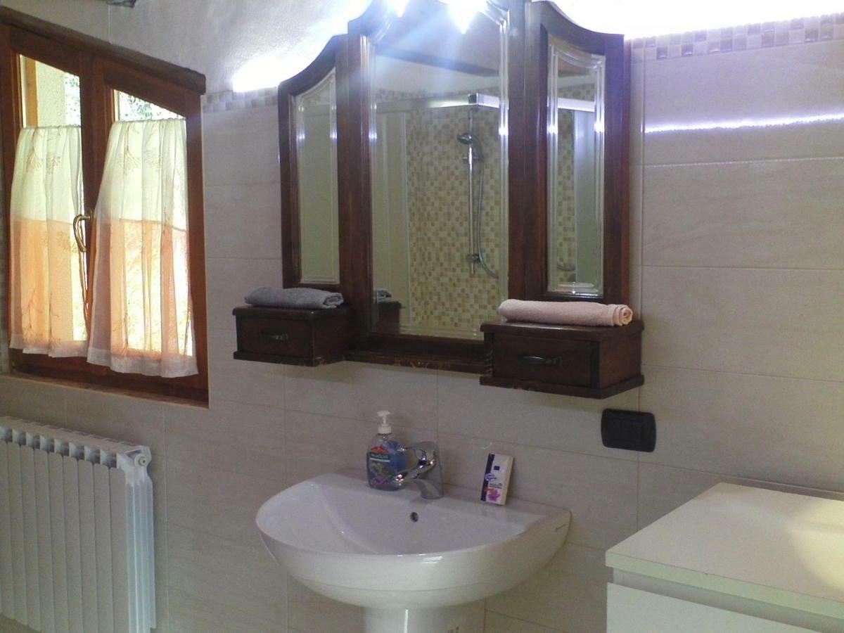 B&B I Ghiri Canzo Екстериор снимка